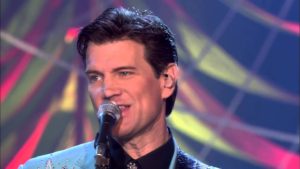 Chris Isaak Tickets